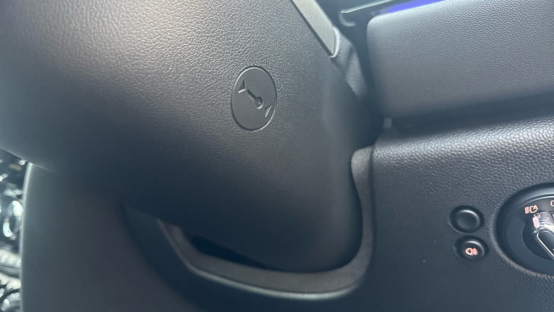 MINI Hatchback 135kW Cooper S Level 3 33kWh 3dr Auto Electric Hatchback